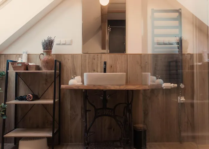 Stodola Majolka- Kameralny Dom Z Balia W Izerach